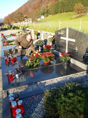 Župan obiskal grob častnega občana